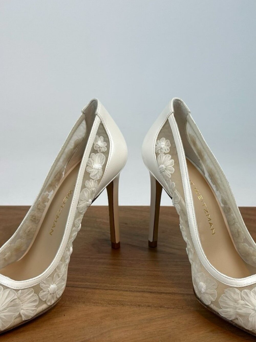 Stuart Weitzman Power 100 White Leather Mesh Floral White Pumps - Picture 5 of 8